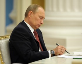 Путин подписал закон о запрете ритейлерам возвращать товары поставщикам